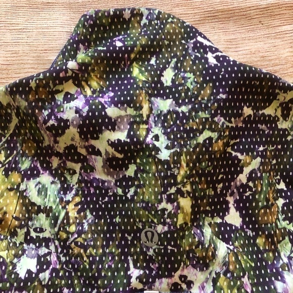 Lululemon Define Jacket - Picture 6 of 10